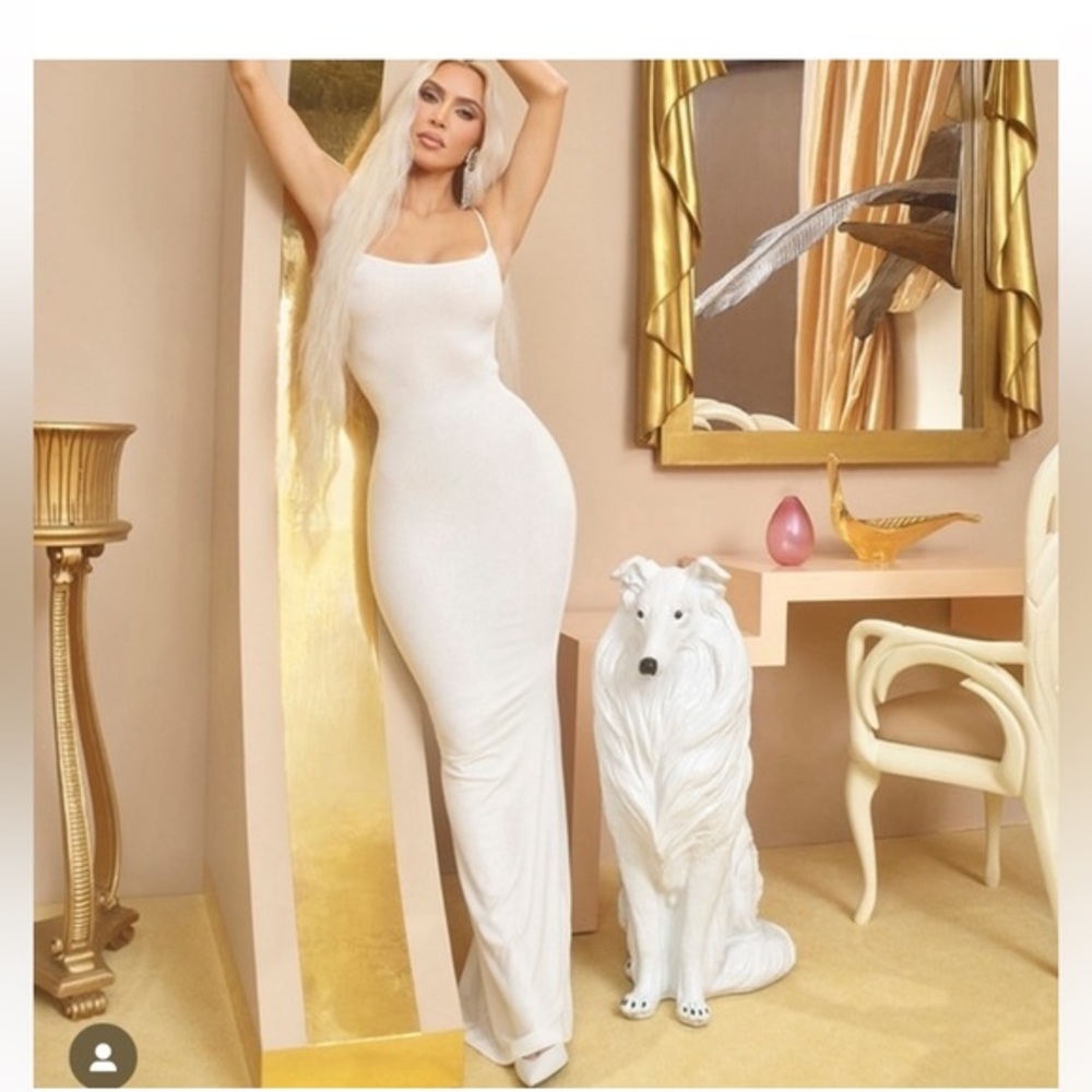 SKIMS SOFT LOUNGE LONG SLIP
DRESS IN MARBLE NWT